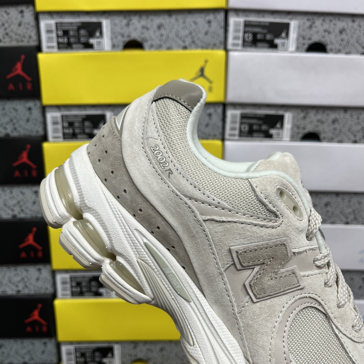New Balance 2002R - Light Dark Tan