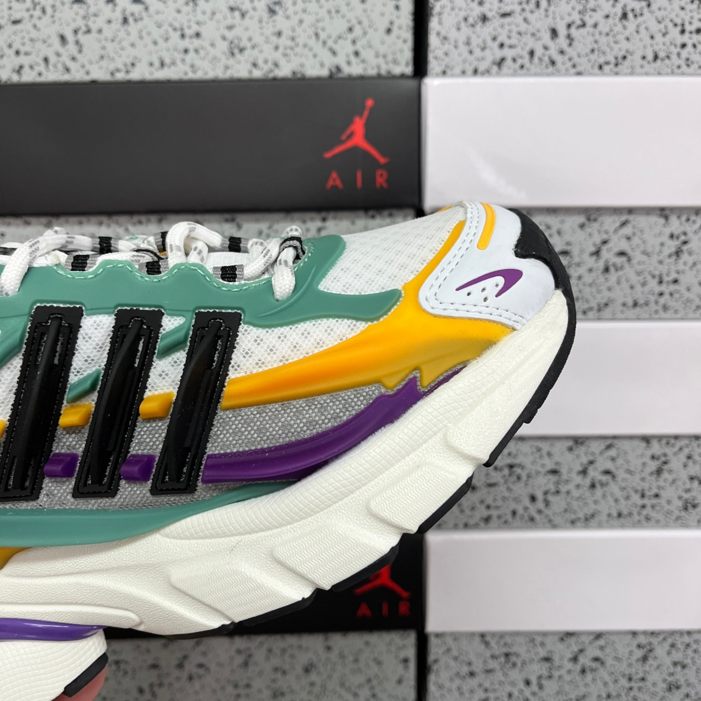 Pharrell Williams x Adidas Adistar Jellyfish  - Multicolor