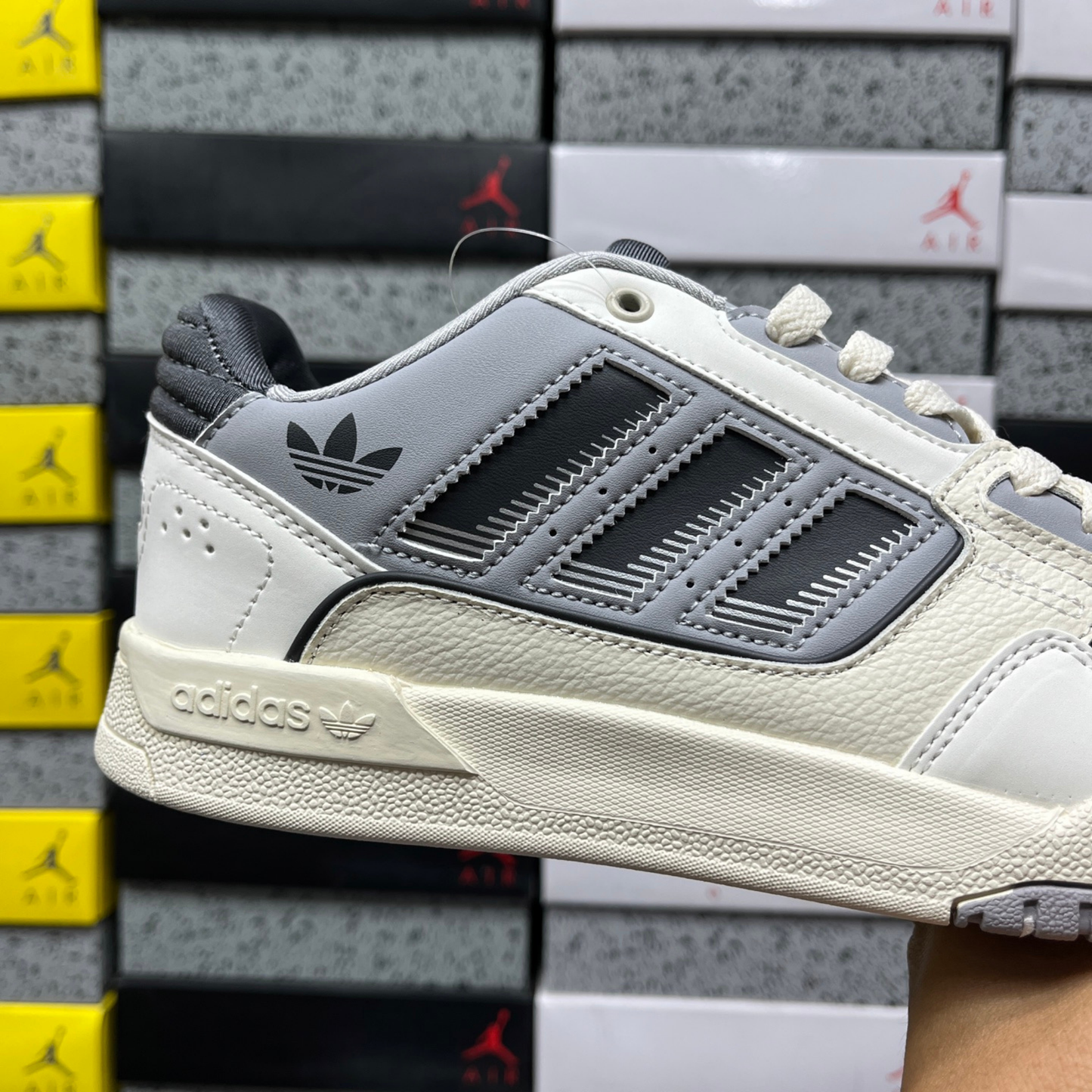 Adidas Drop Step Low 2.0 - Grey Stone / Core Black / Grey Two