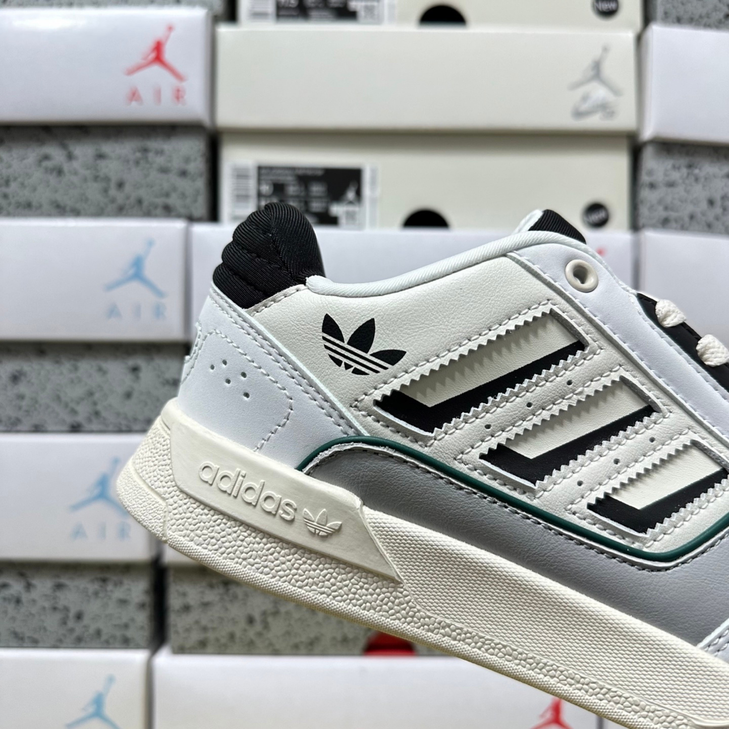 Adidas Drop Step Low 2.0 - White Tint / Core Black / Grey One
