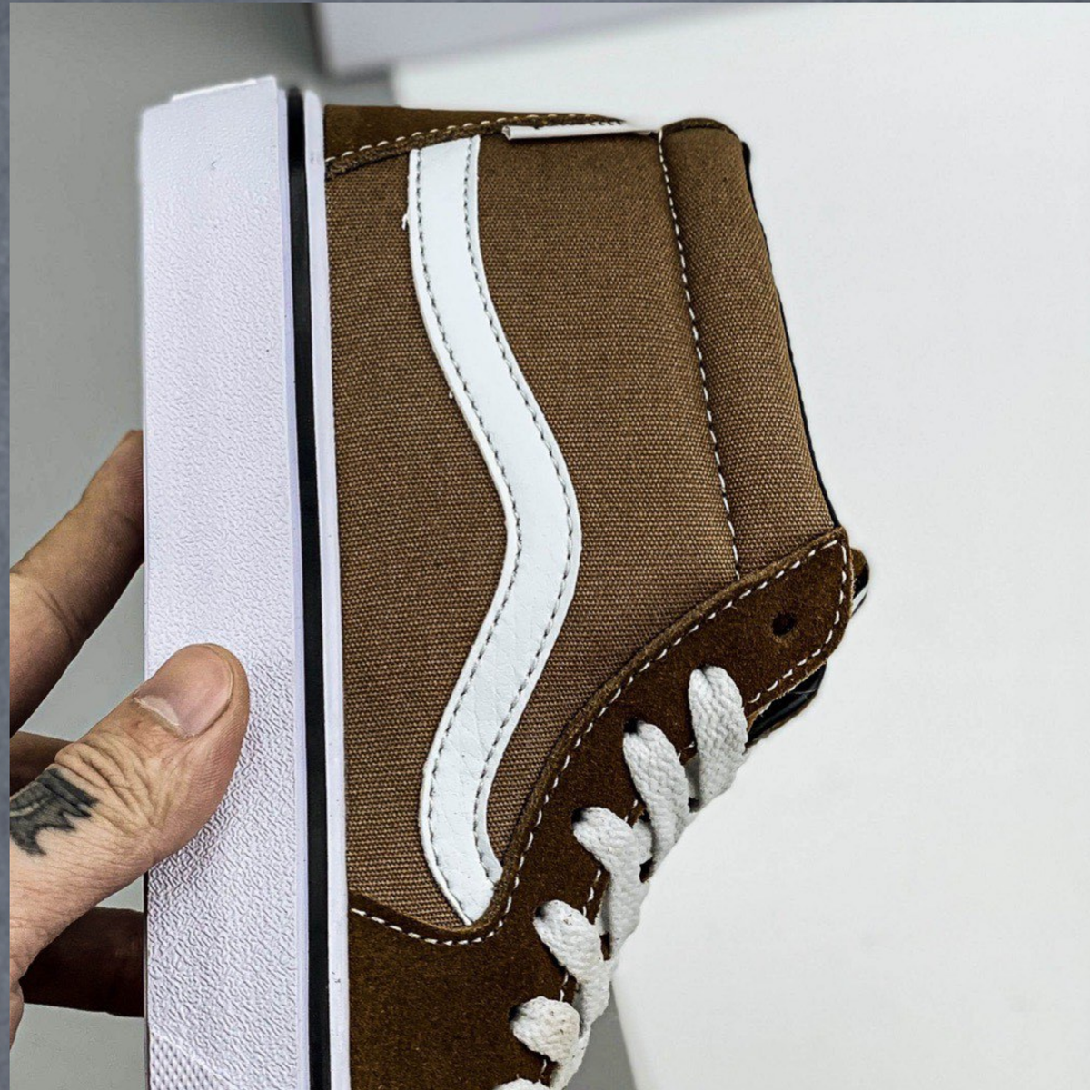 JJJJound x Vans Sk8-Mid Vault LX - Brown