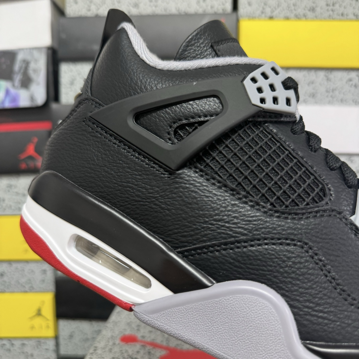 Air Jordan 4 Retro - Bred Reimagined [Tumbled Leather]