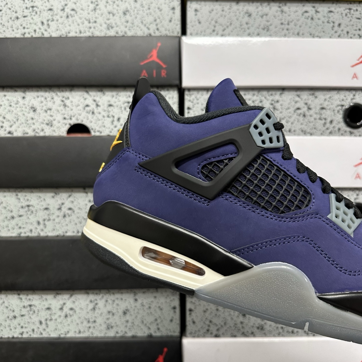 Air Jordan 4 Retro - Canyon Purple