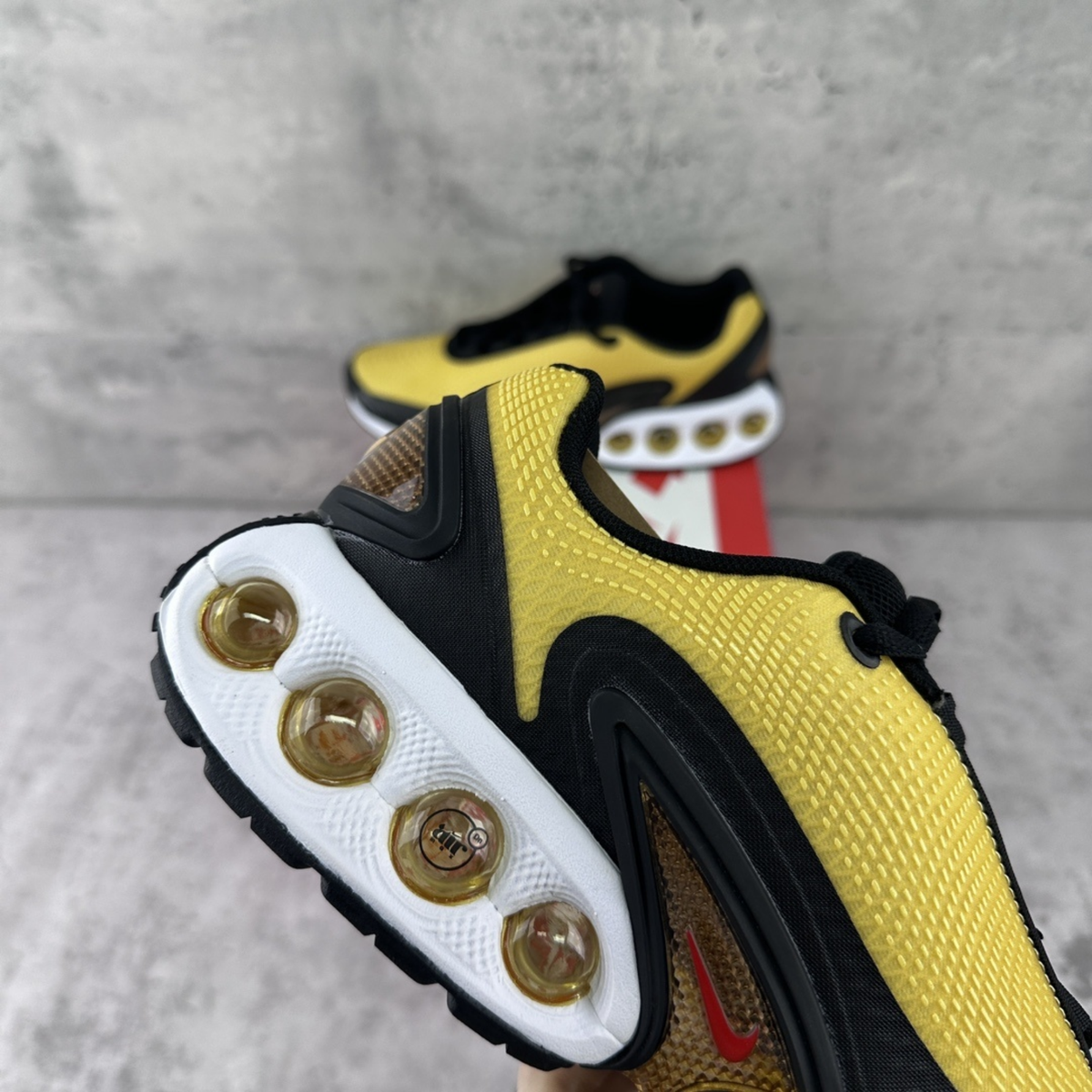 Nike Air Max DN - Yellow Strike Black