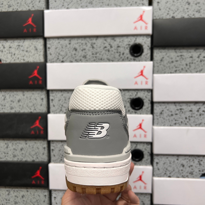New Balance 550 - White/Grey