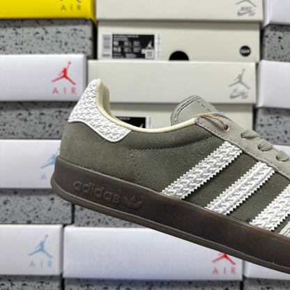 Adidas Gazelle Indoor - Olive Strata