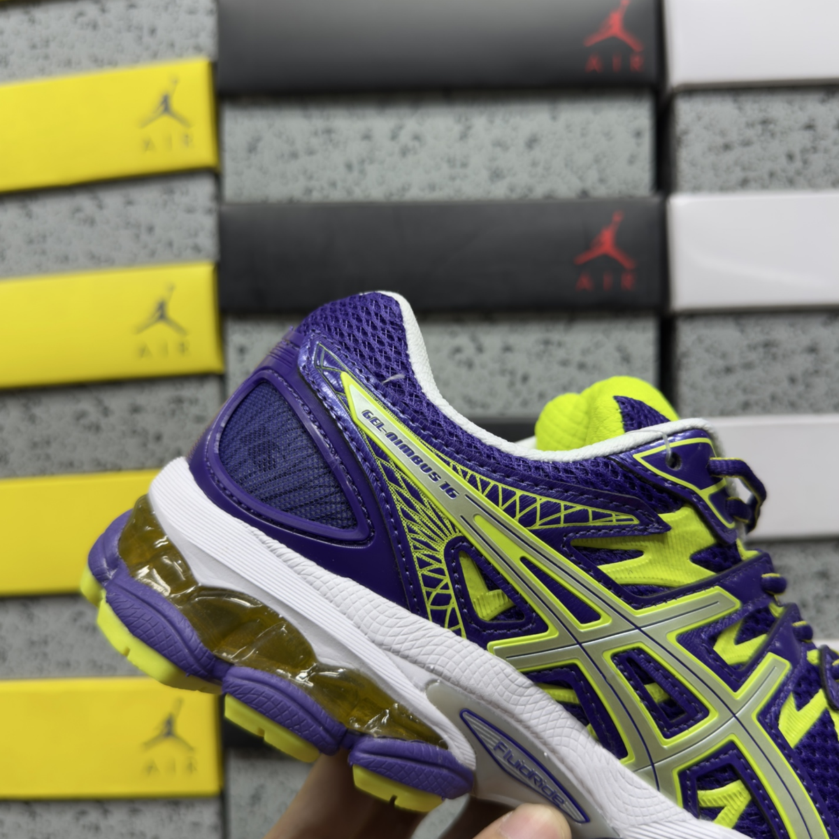 Asics Gel Nimbus 16 - Violet / Lightning / Flash Yellow
