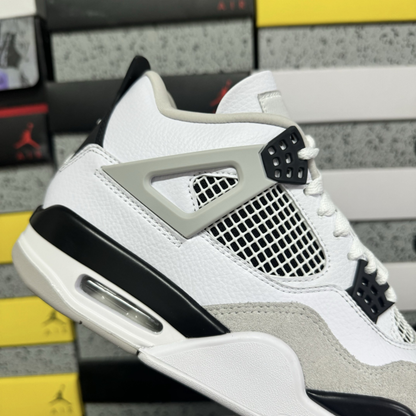 Air Jordan 4 Retro - Military Black
