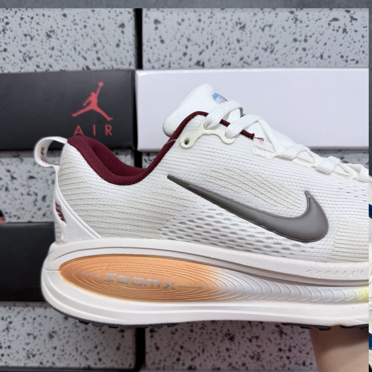 Nike Vomero 18 - Year of the Horse