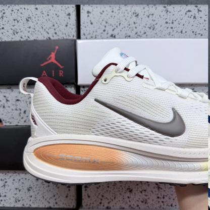 Nike Vomero 18 - Year of the Horse
