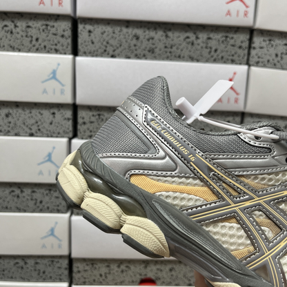 Asics Gel Cumulus 16 - Mid Grey Cream