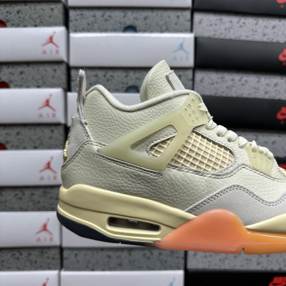 Air Jordan 4 Retro - Birds of Paradise