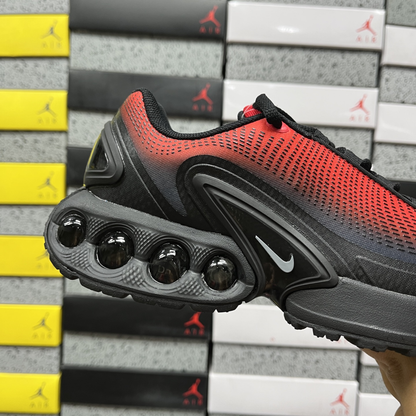 Nike Air Max DN - Bred