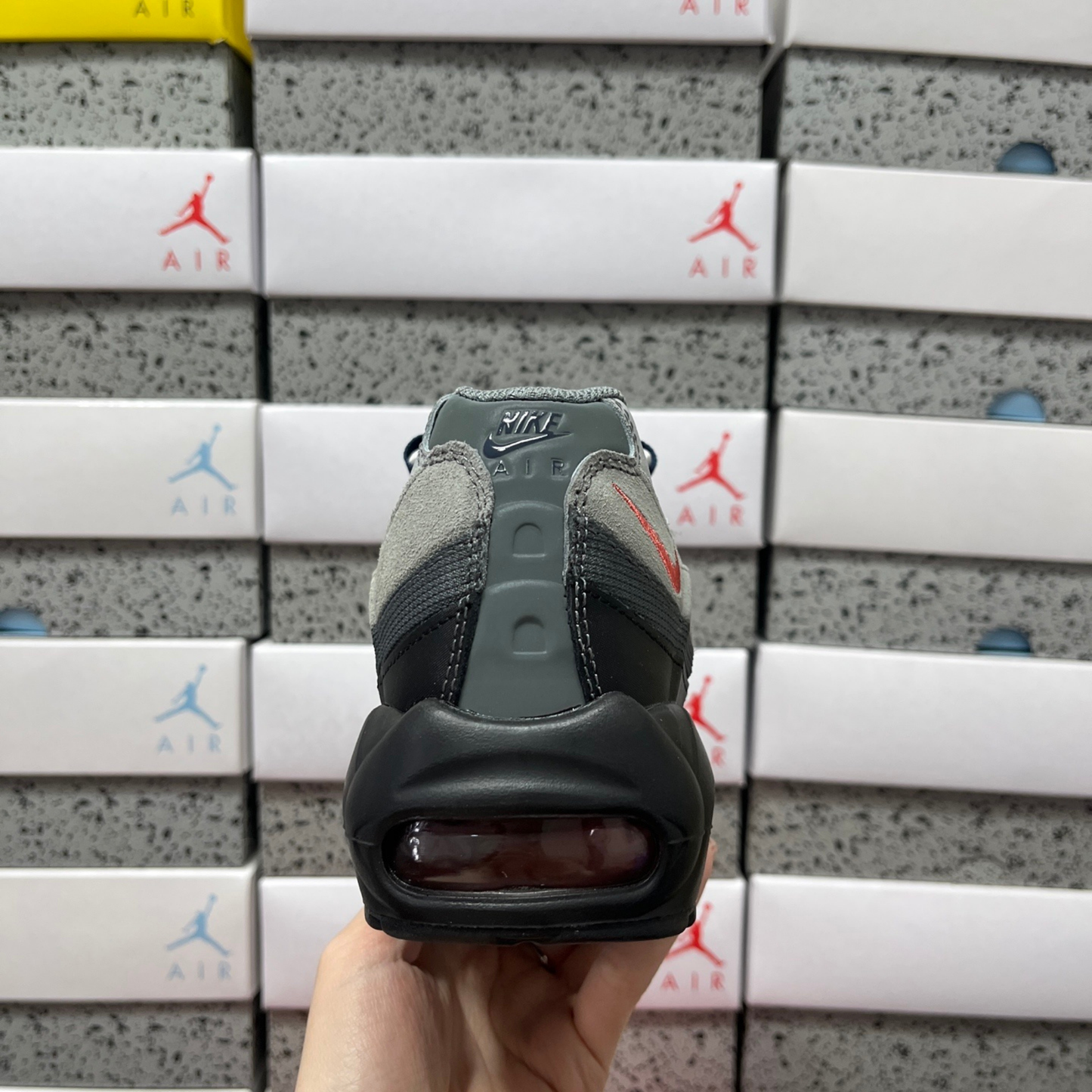 Air Max 95 - Smoke Grey Track Red