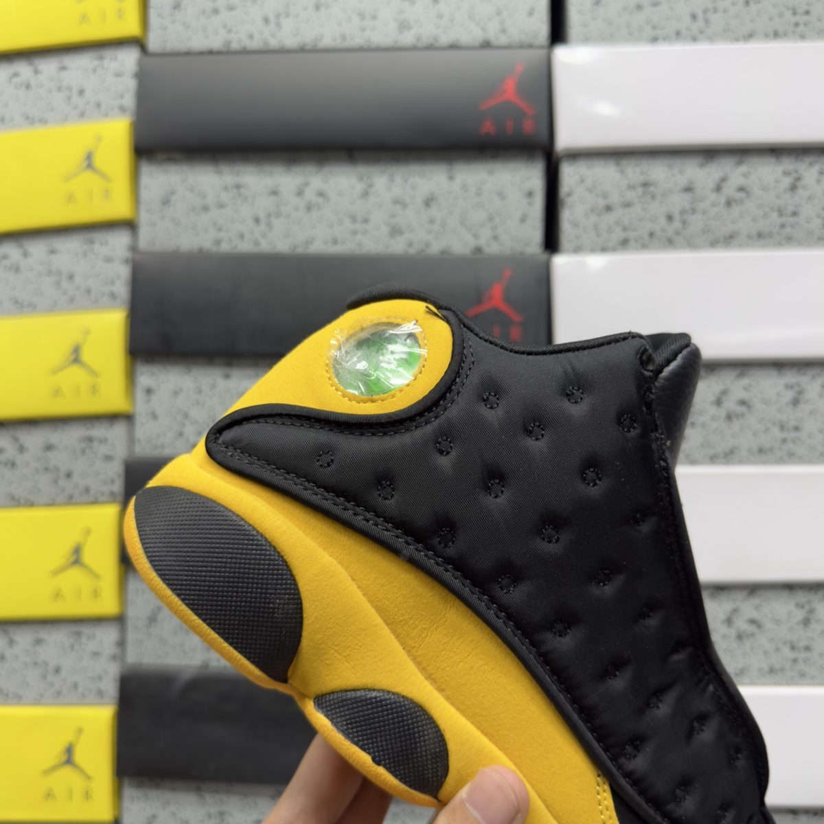 Air Jordan 13 Retro - Melo Class of 2002