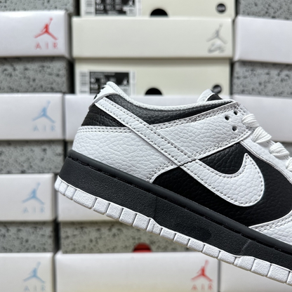 Nike Dunk Low - Reverse Panda