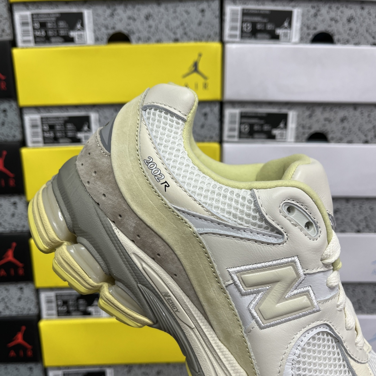AURALEE x New Balance 2002R - White