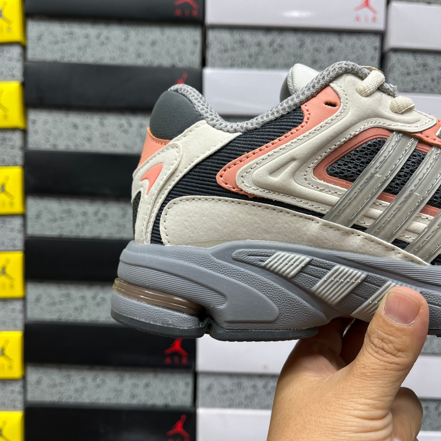 Adidas Response CL - Grey Two Coral