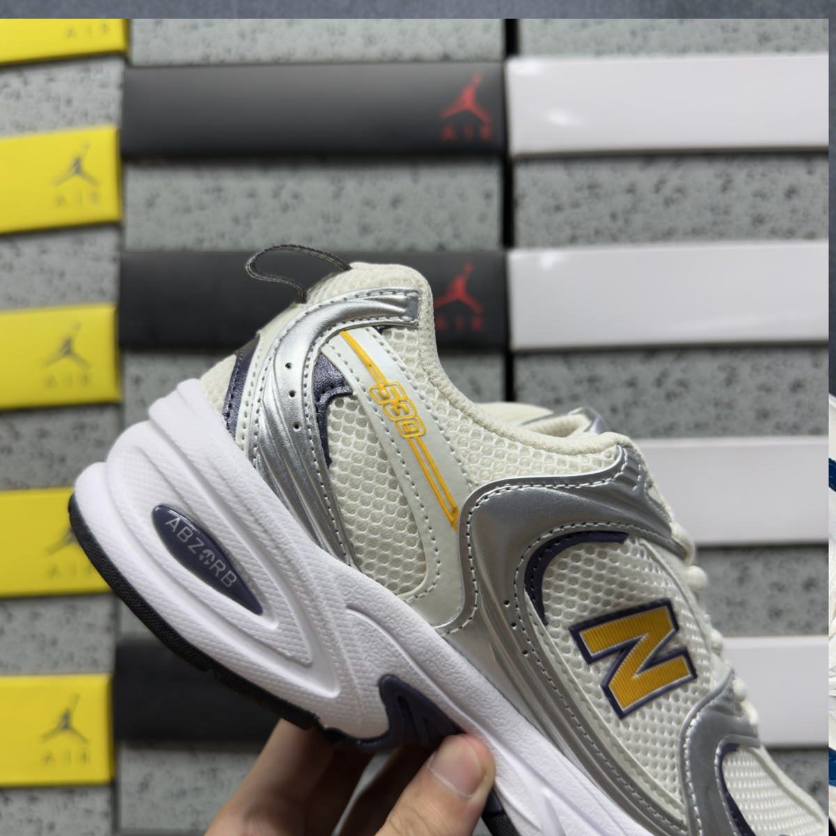 New Balance 530 - Silver Yellow
