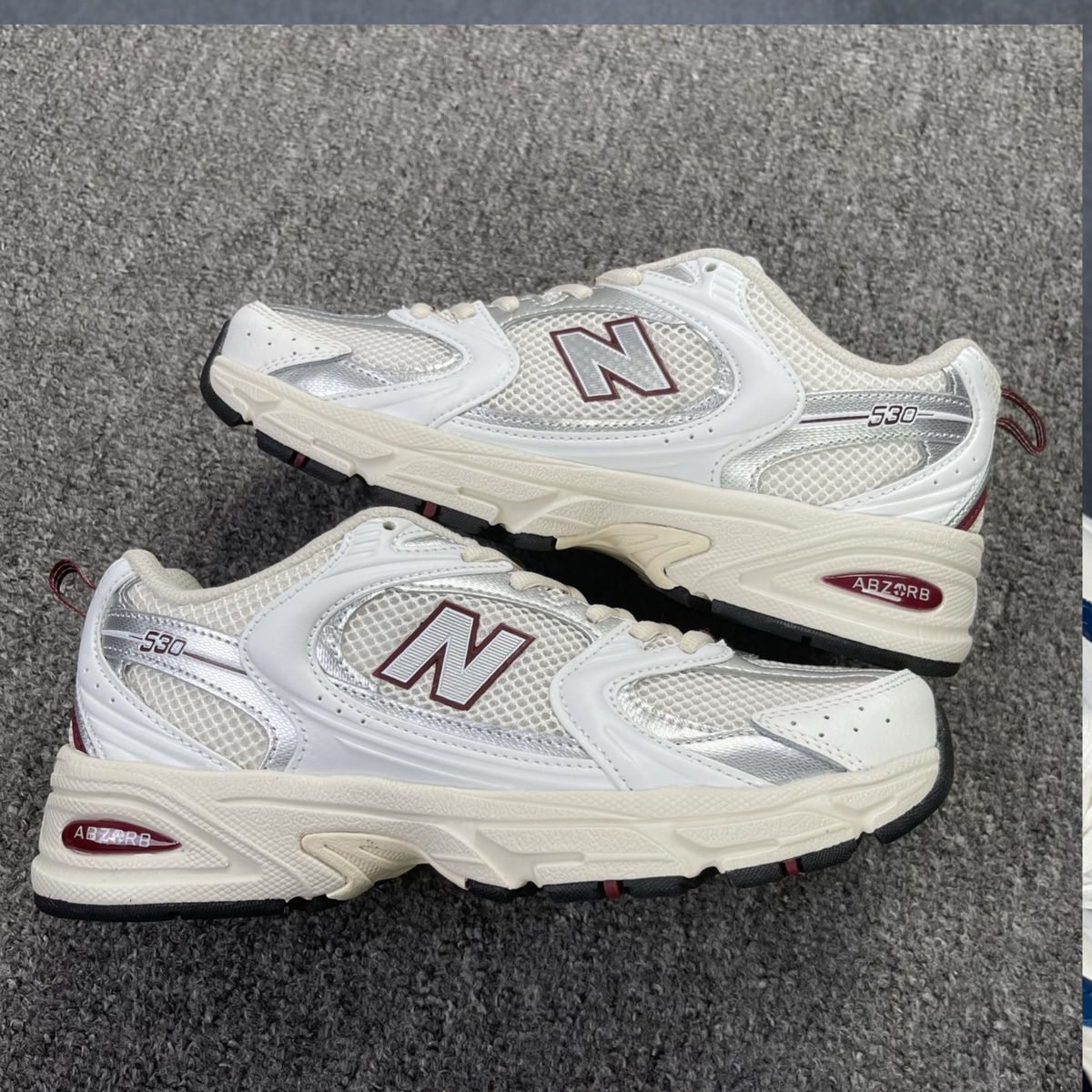 New Balance 530 - Sea Salt Mercury Red