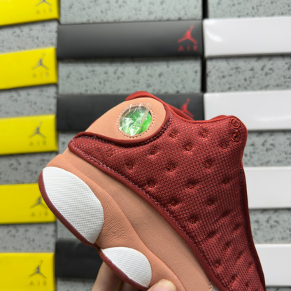 Air Jordan 13 Retro - Dune Red