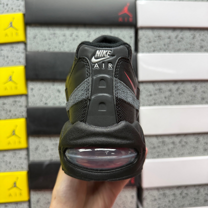 Air Max 95 - Black University Red
