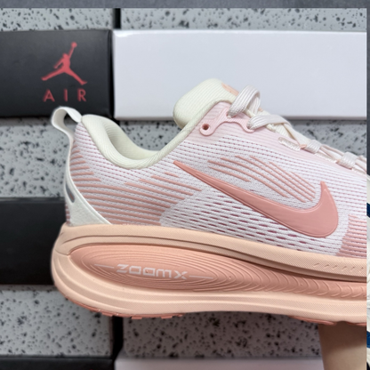 Nike Vomero 18 - Light Soft Pink Madder Root