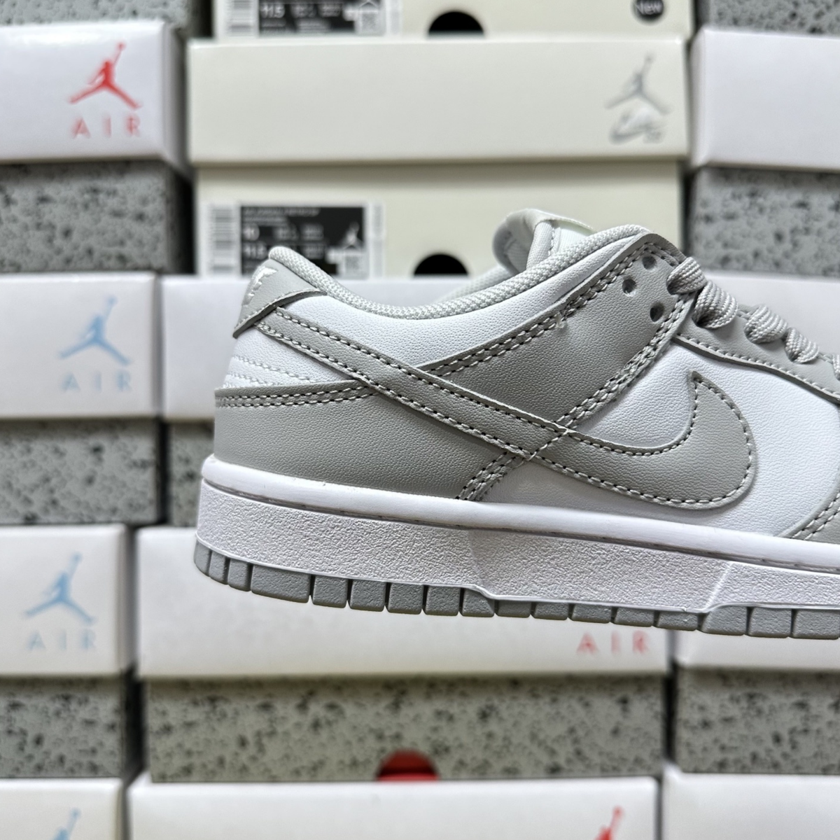 Nike Dunk Low - Grey Fog