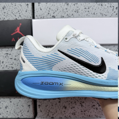 Nike Vomero 18 - White Blue Hero