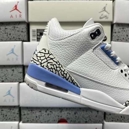 Air Jordan 3 Retro - UNC