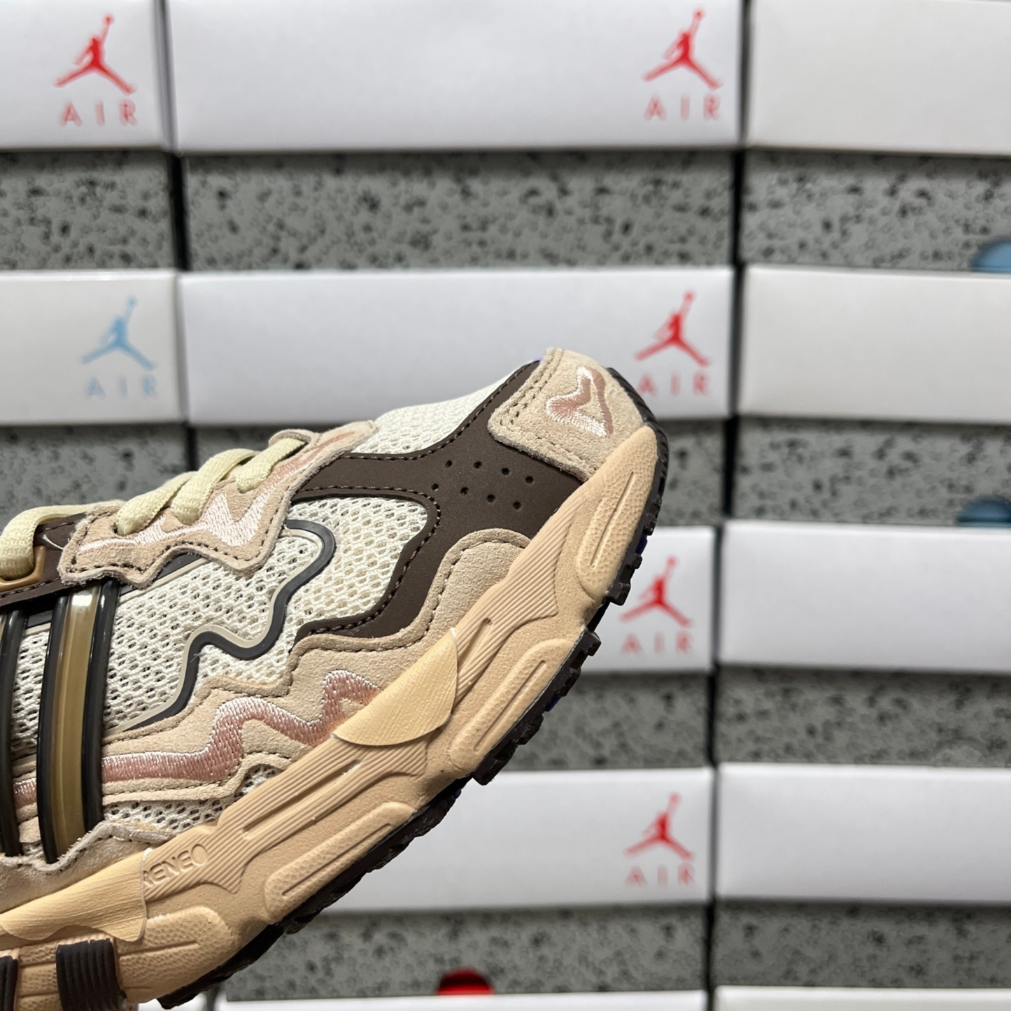 Bad Bunny x Adidas Response CL - Paso Fino