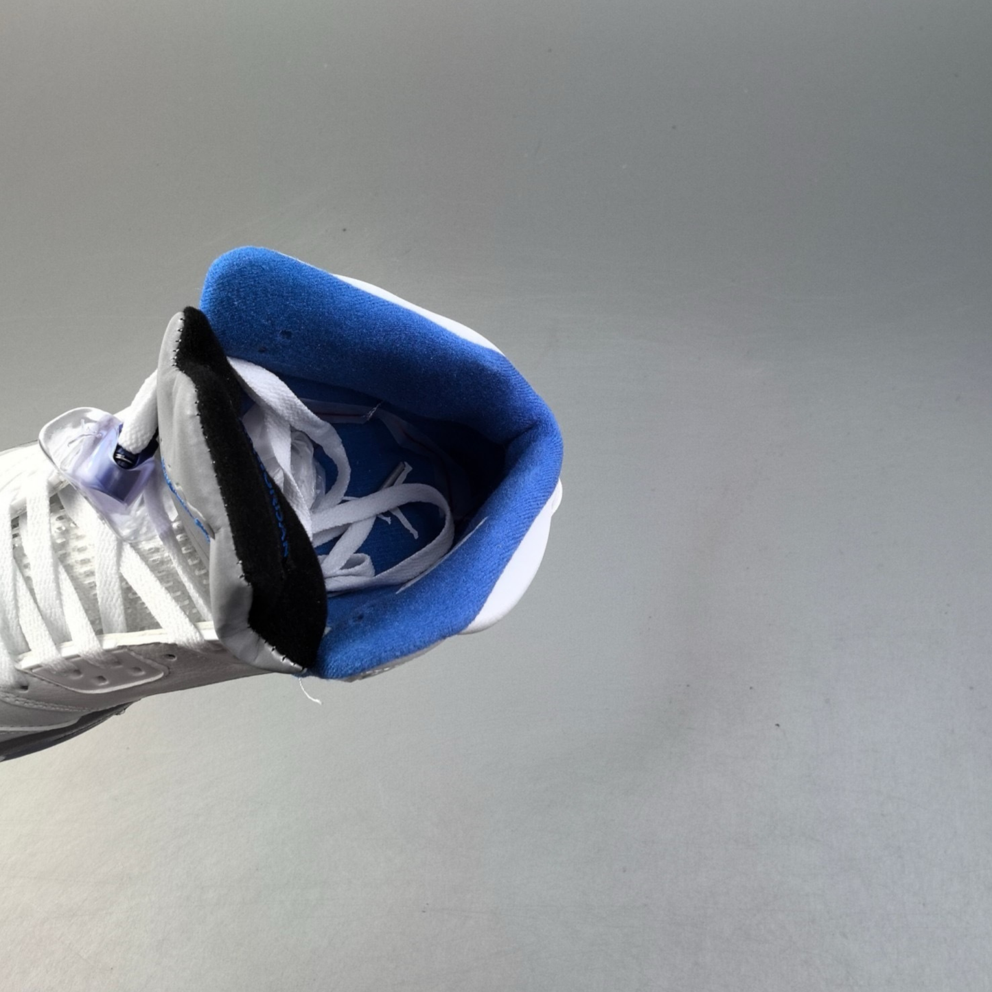 Air Jordan 5 - Stealth 2.0