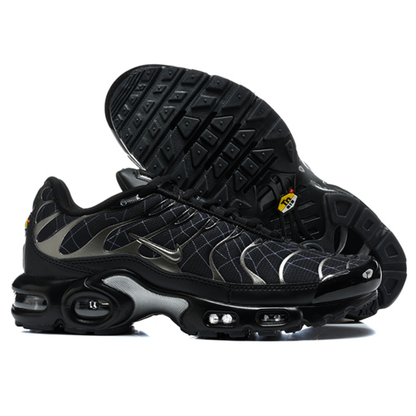 Nike Air Max Plus -  France Saint-Denis