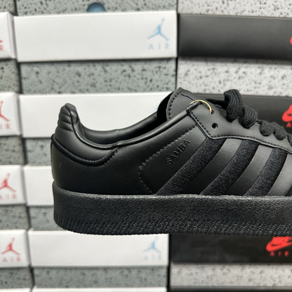 Adidas Samba - Triple Black