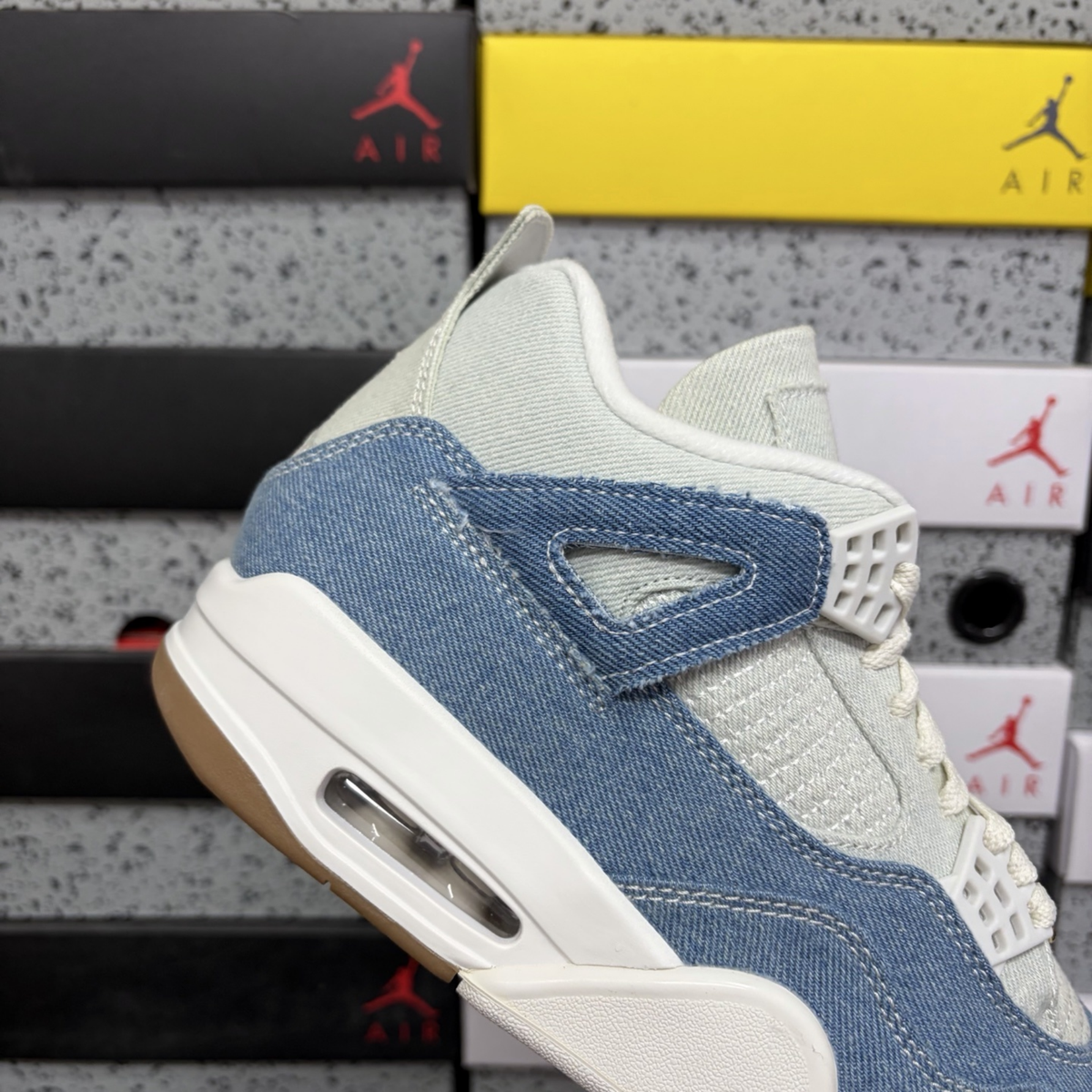 Air Jordan 4 Retro TEX - Worn Blue Denim