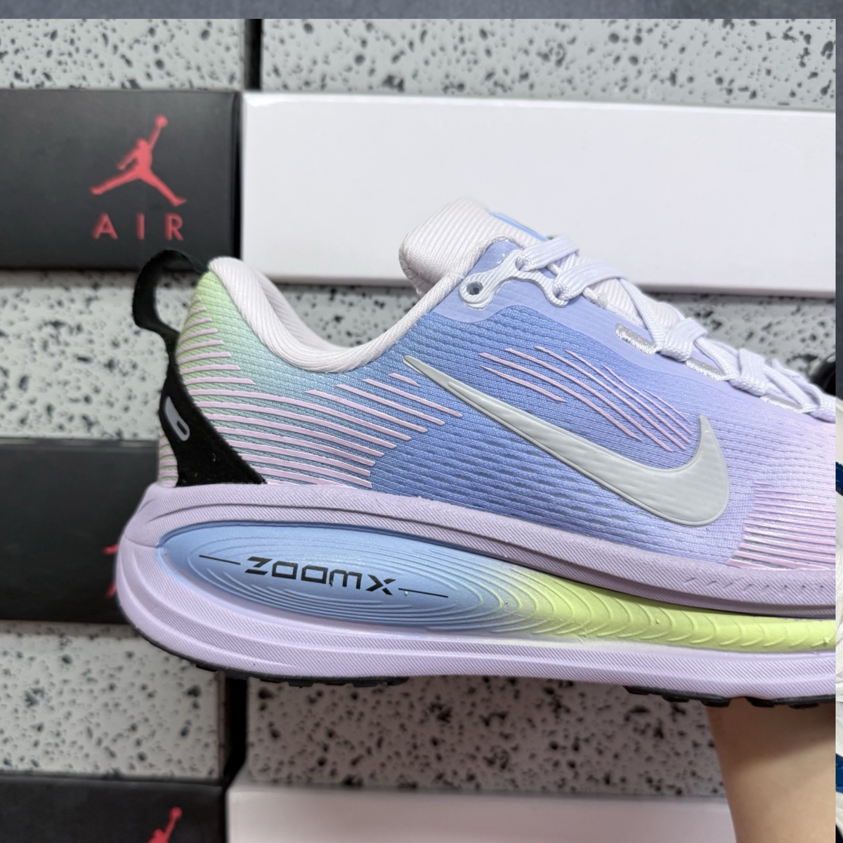 Nike Vomero 18 SE - Amethyst Tint/Hydrangeas/Phantom