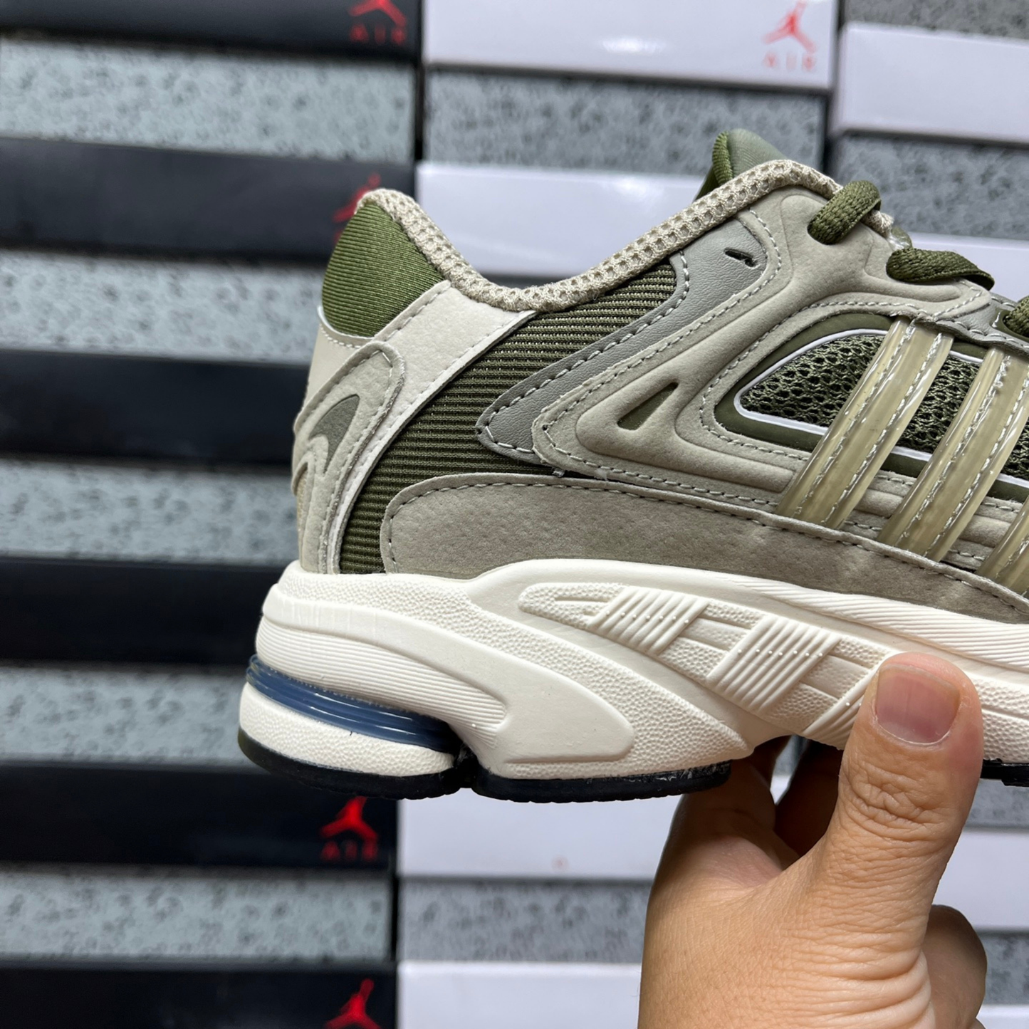 Adidas Response CL - Silver Green Olive Cargo