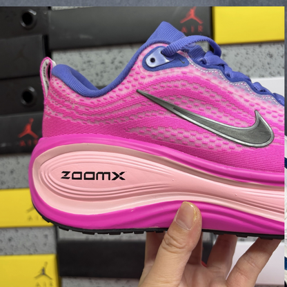 Nike Vomero Plus - Royal Pulse Fire Pink