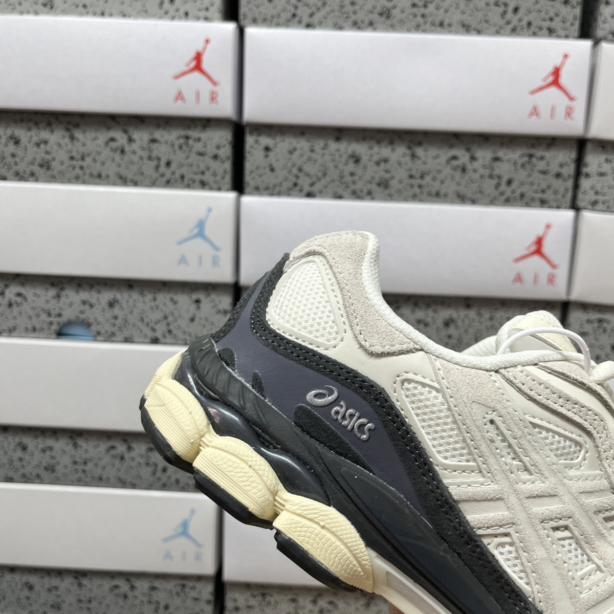 Asics Gel NYC - White Smoke Grey