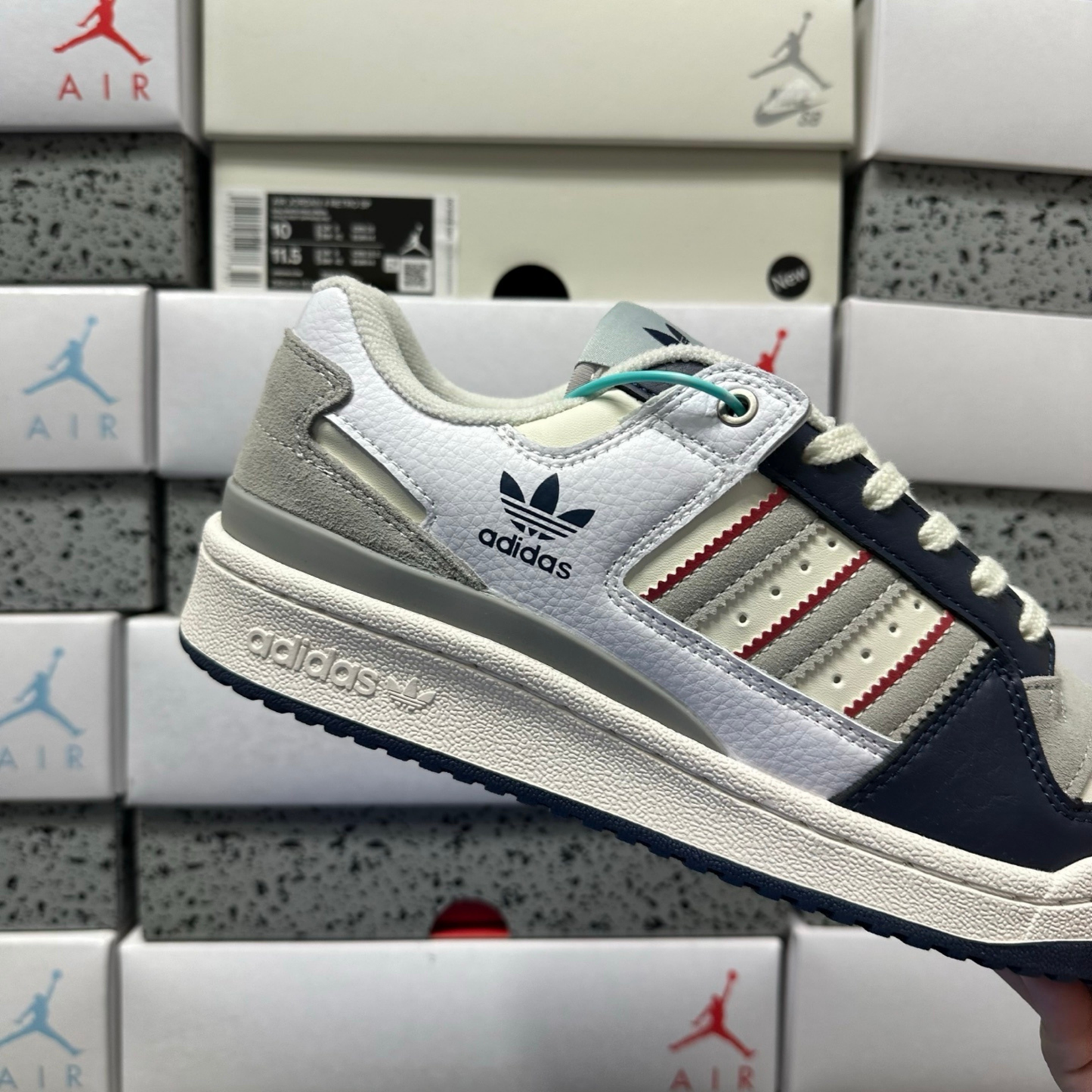 Adidas Forum Low - Collegiate Navy/Clear Granite