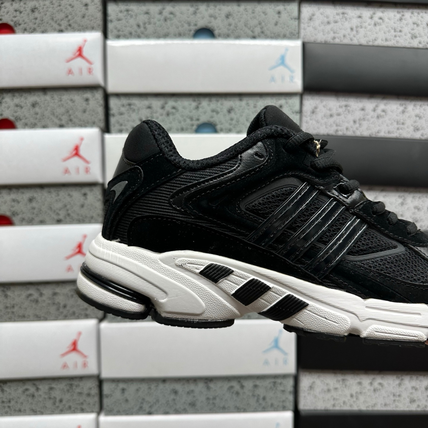 Adidas Response CL - Core Black Cloud White