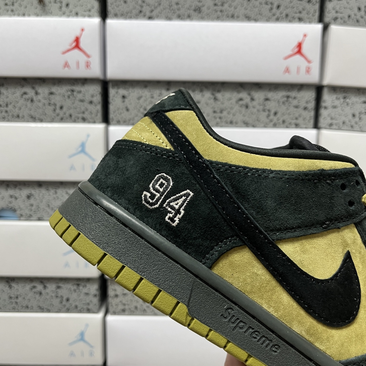 Supreme X Nike Dunk Low 94 - Camper Green