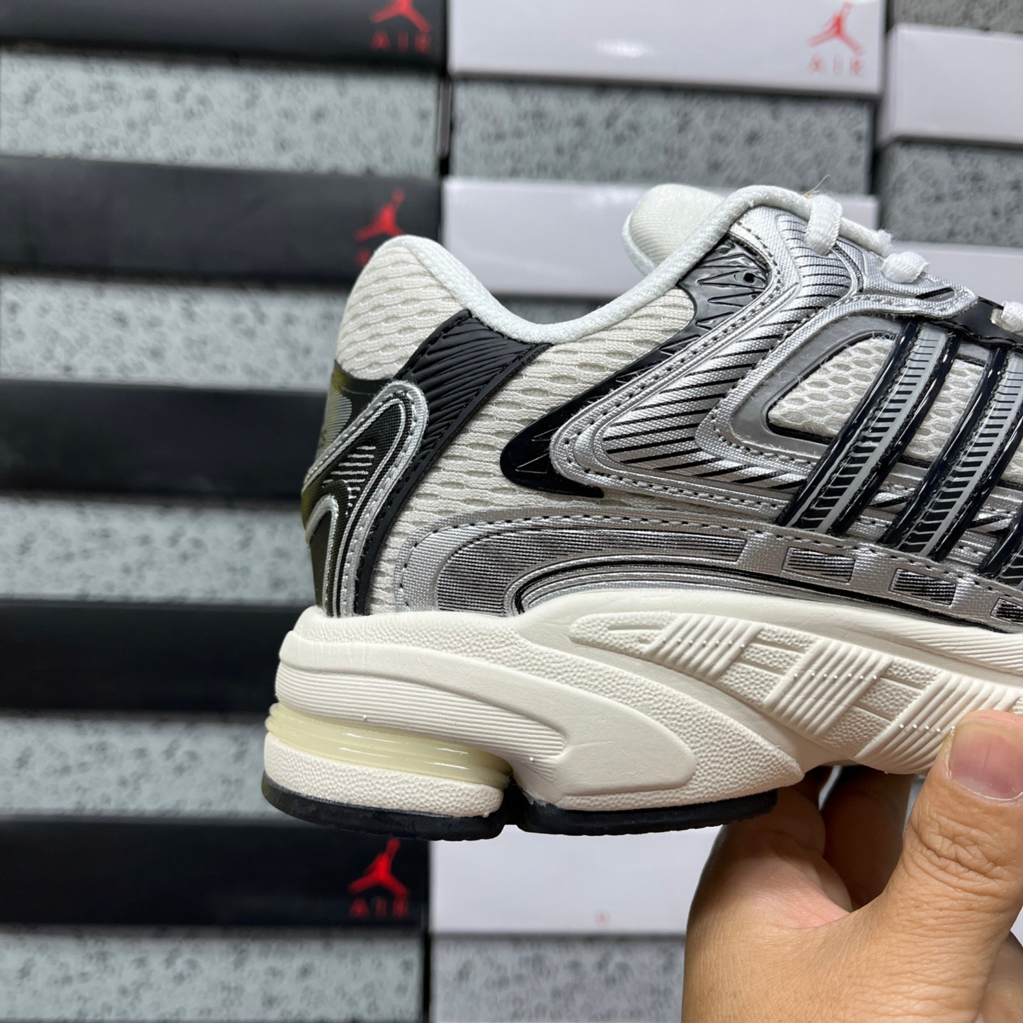 Adidas Response CL - Core Black White Silver Metallic