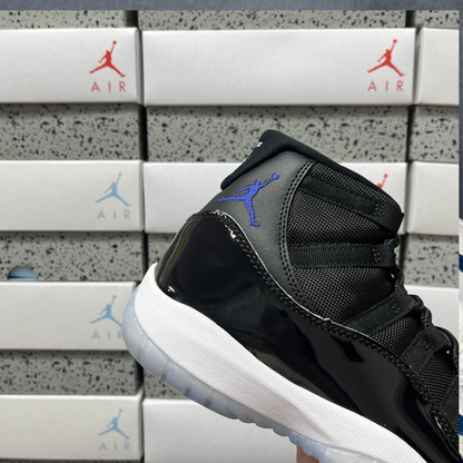 Air Jordan 11 Retro - Space Jam