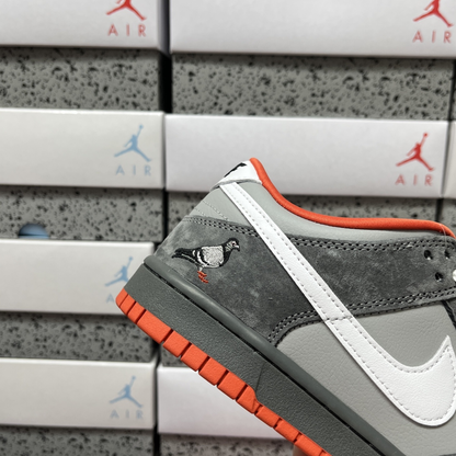 Nike Dunk Low Pro - Staple NYC Pigeon