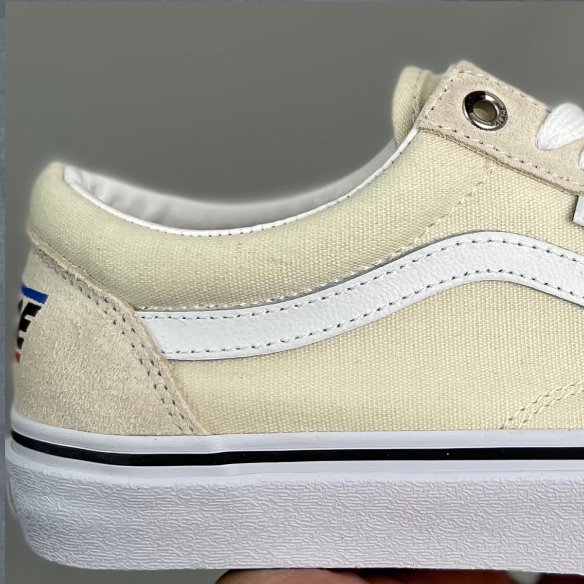Palace x Vans Old Skool - Classic White