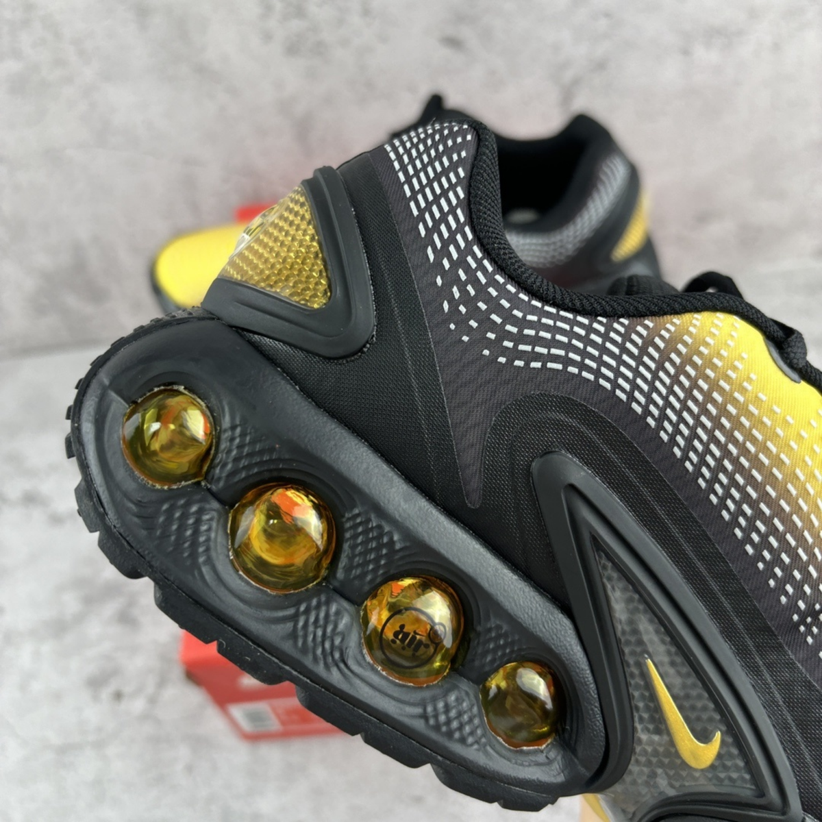 Nike Air Max DN SE - Laser Orange Black
