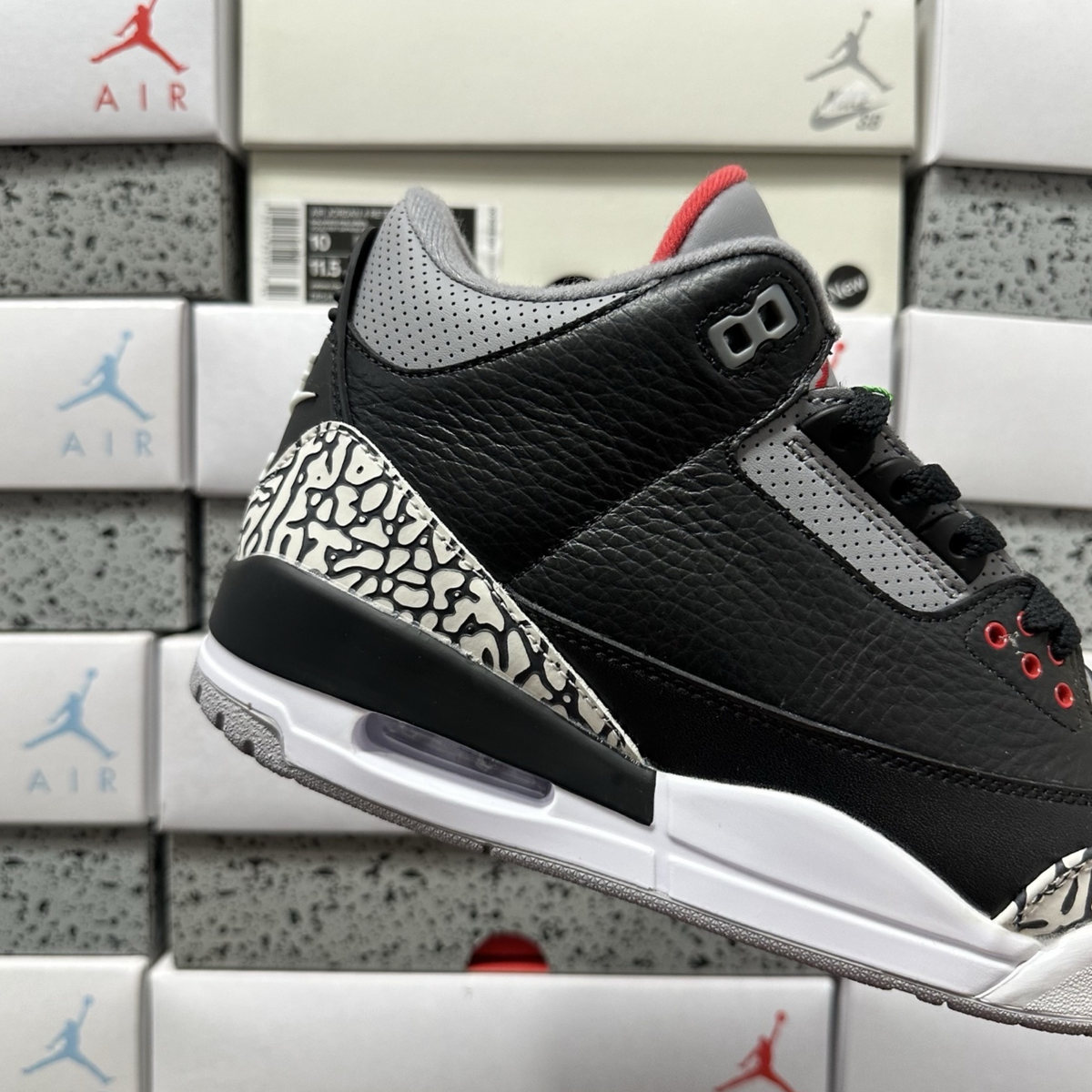 Nike Air Jordan 3 Retro OG - Black Cement