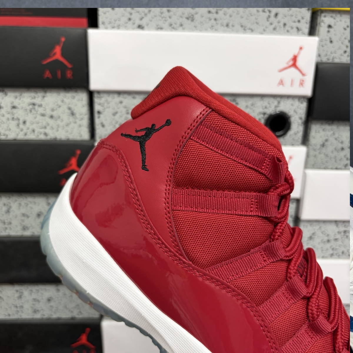 Air Jordan 11 Retro - Win Like '96