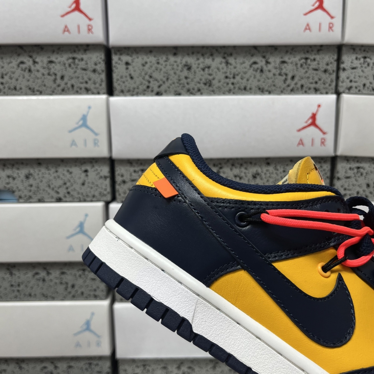 Off-White X Nike SB Dunk Low - University Gold